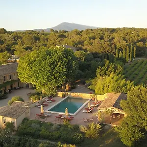 https://le-clos-saint-saourde.fr-provencehotel.com